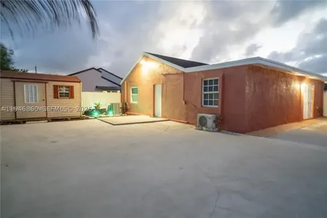 2421 SW 84th Terrace Miramar FL 33025
