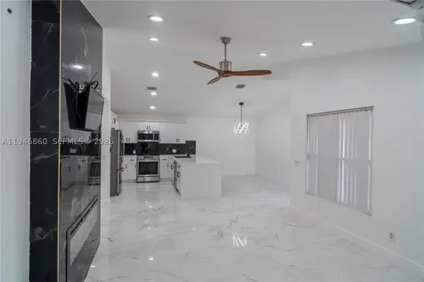 2421 SW 84th Terrace Miramar FL 33025
