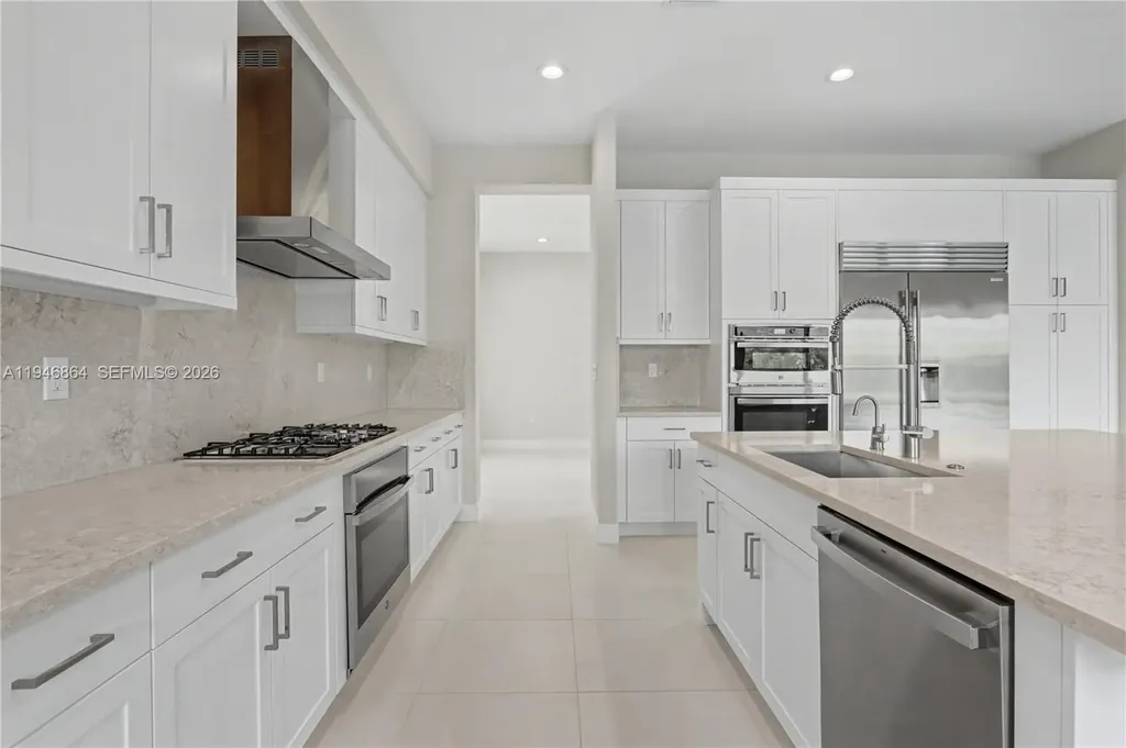 8371 Essex Country Club Drive Boca Raton FL 33434