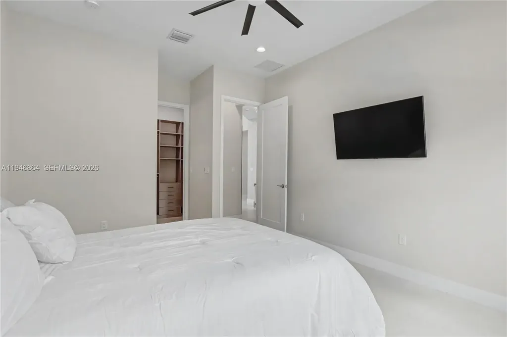 8371 Essex Country Club Drive Boca Raton FL 33434