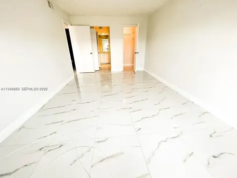 6395 Bay Club Drive Fort Lauderdale FL 33308