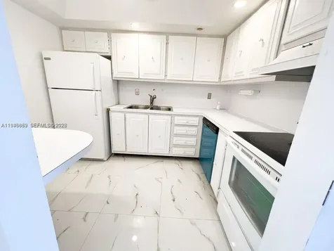 6395 Bay Club Drive Fort Lauderdale FL 33308
