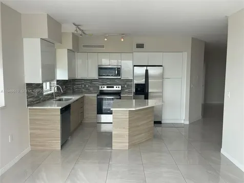 1745 E Hallandale Beach Boulevard Hallandale Beach FL 33009