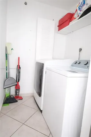 19701 E Country Club Drive Aventura FL 33180
