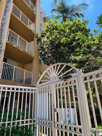19701 E Country Club Drive Aventura FL 33180