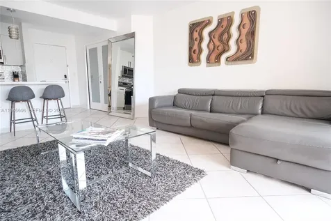19701 E Country Club Drive Aventura FL 33180