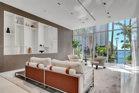 300 Biscayne Boulevard Way Miami FL 33131