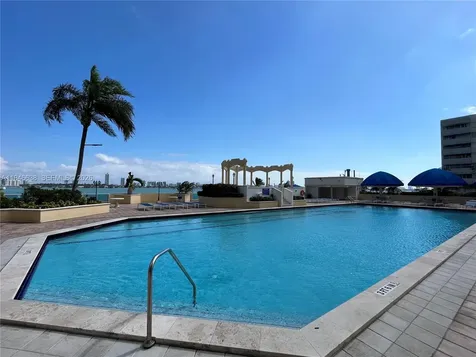 7601 E Treasure Drive North Bay Village FL 33141
