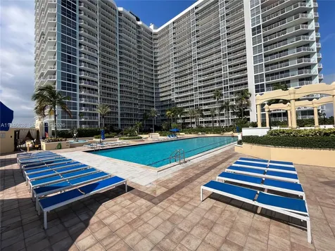 7601 E Treasure Drive North Bay Village FL 33141