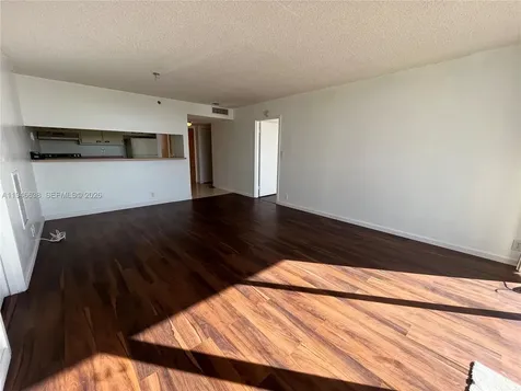 7601 E Treasure Drive North Bay Village FL 33141
