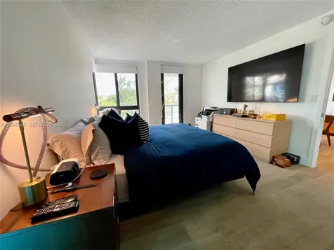 9800 W Bay Harbor Drive Bay Harbor Islands FL 33154