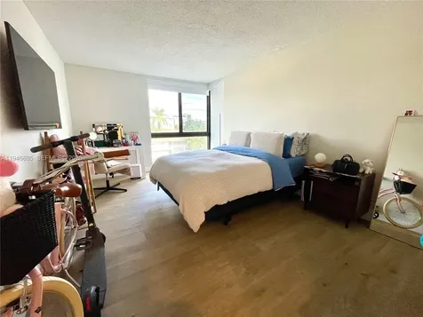 9800 W Bay Harbor Drive Bay Harbor Islands FL 33154
