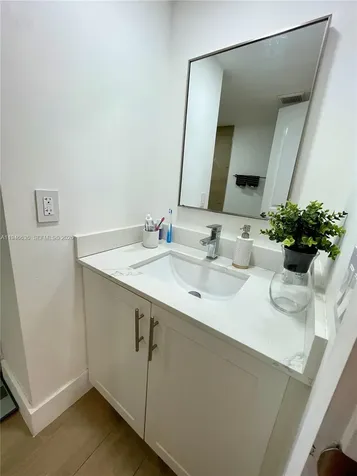 9800 W Bay Harbor Drive Bay Harbor Islands FL 33154