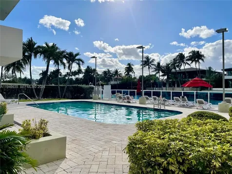 9800 W Bay Harbor Drive Bay Harbor Islands FL 33154