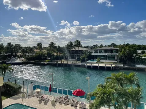 9800 W Bay Harbor Drive Bay Harbor Islands FL 33154