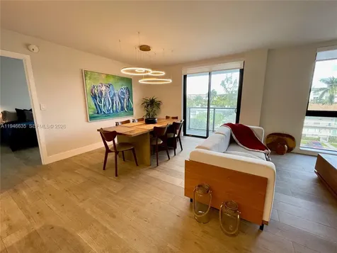 9800 W Bay Harbor Drive Bay Harbor Islands FL 33154