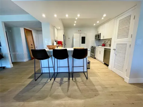 9800 W Bay Harbor Drive Bay Harbor Islands FL 33154