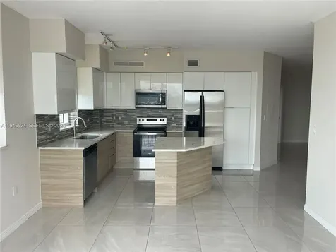 1745 E Hallandale Beach Boulevard Hallandale Beach FL 33009