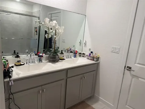 531 NE 6th Place Florida City FL 33034