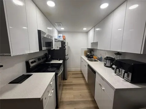 10822 N Kendall Drive Miami FL 33176
