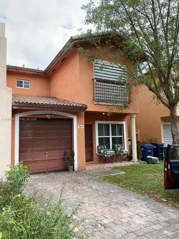 909 SW 6th Place Florida City FL 33034