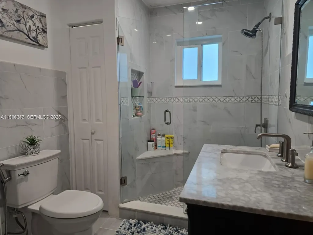 2733 Washington Street Hollywood FL 33020
