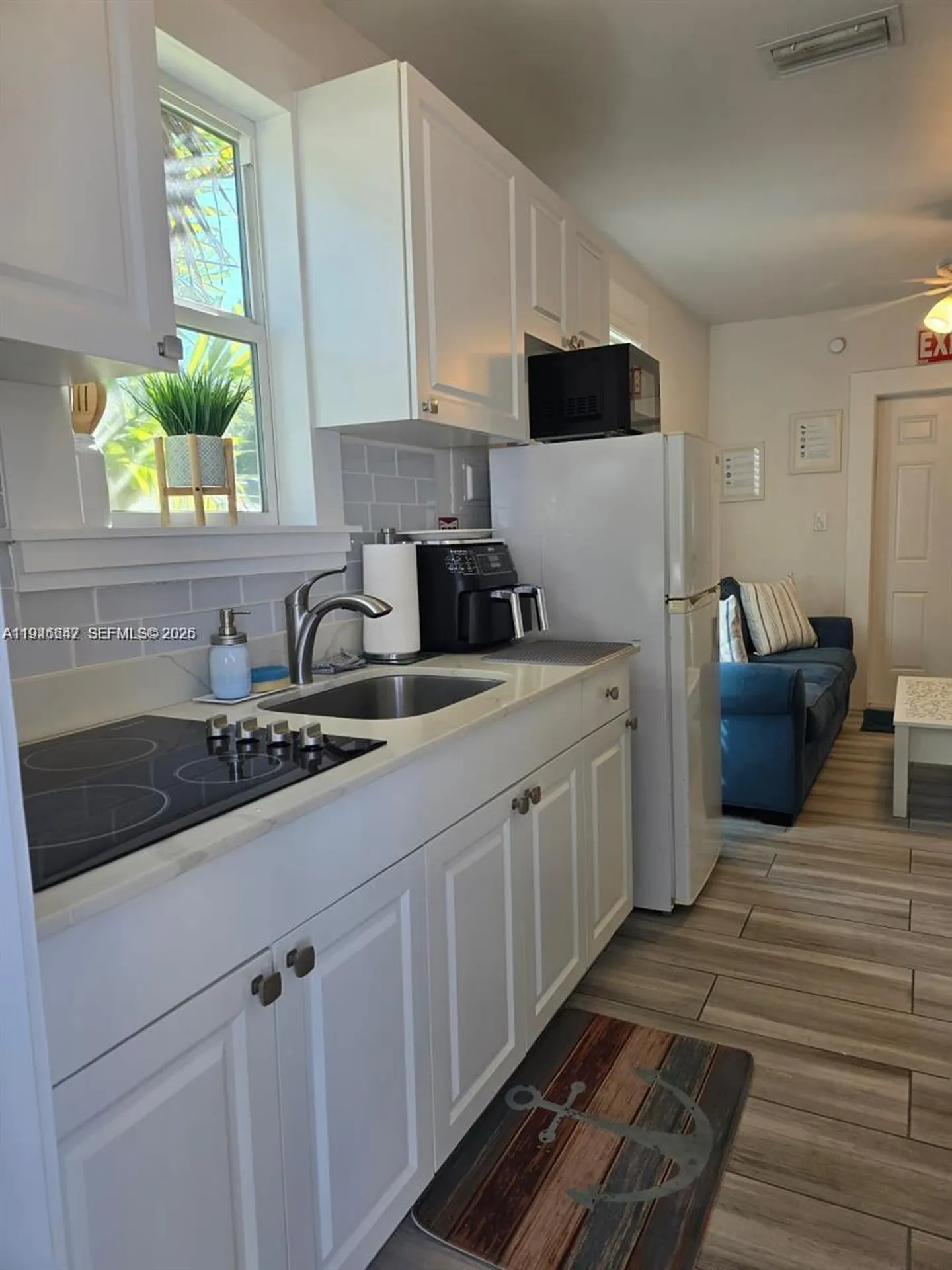 2733 Washington Street Hollywood FL 33020