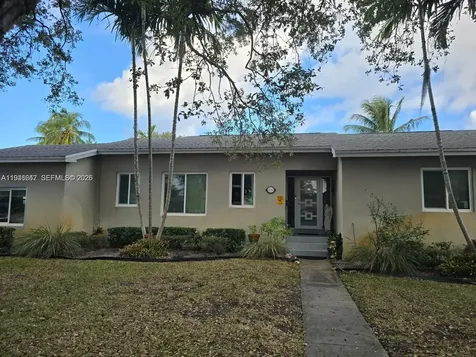 2733 Washington Street Hollywood FL 33020