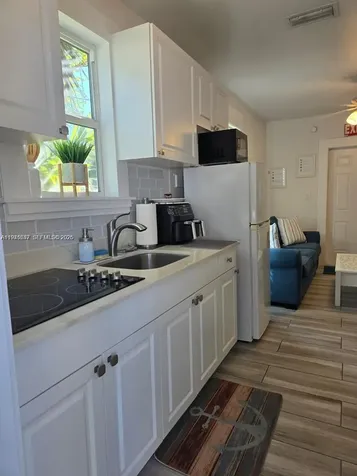 2733 Washington Street Hollywood FL 33020