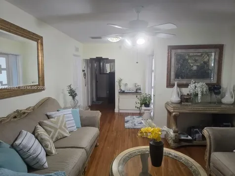 2733 Washington Street Hollywood FL 33020