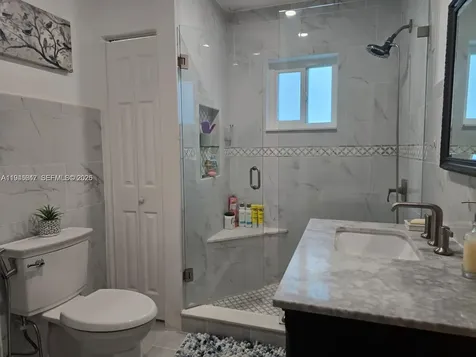 2733 Washington Street Hollywood FL 33020