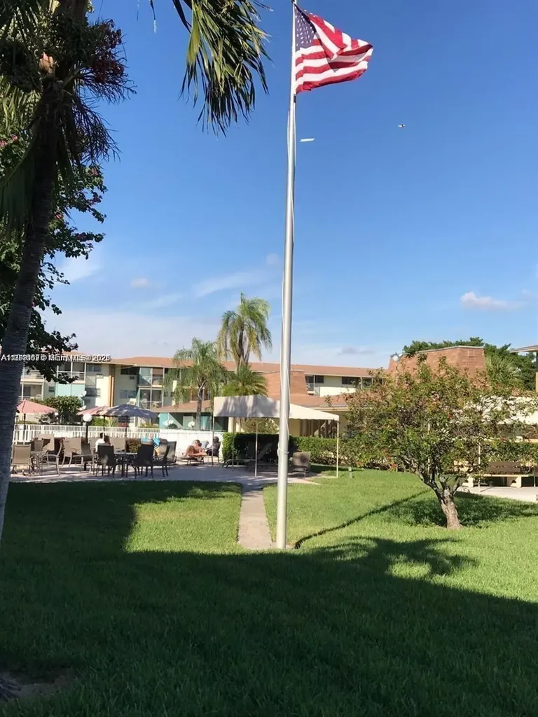 16900 NE 14th Avenue Miami FL 33162