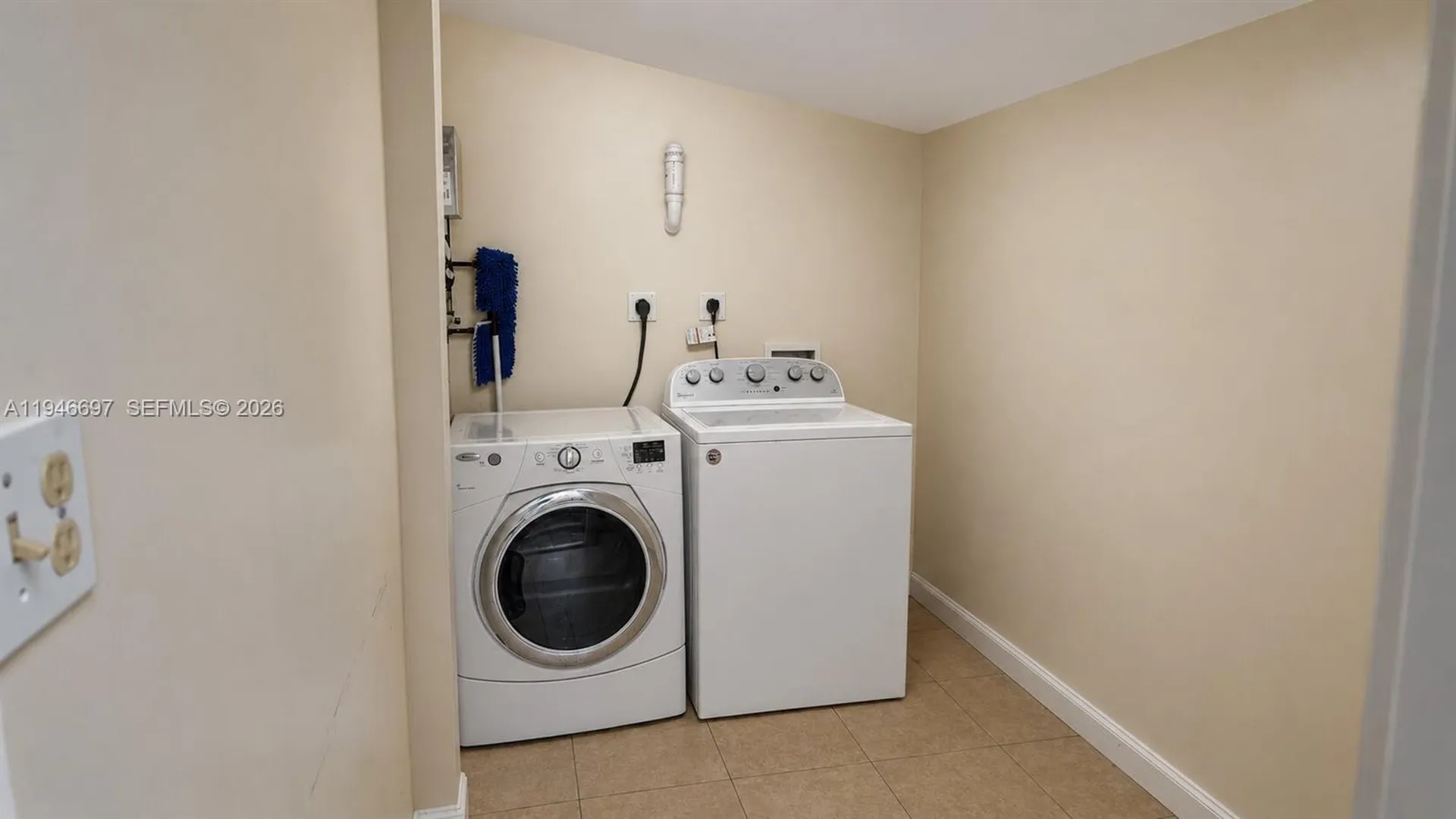 1726 Roosevelt Street Hollywood FL 33020