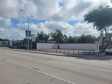 475 NW Le Jeune Road Miami FL 33126