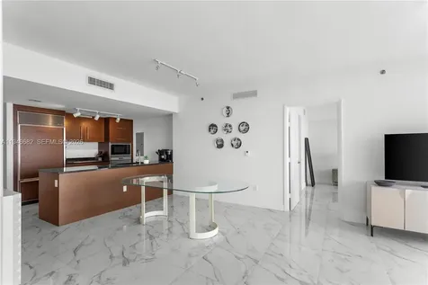 465 Brickell Avenue Miami FL 33131