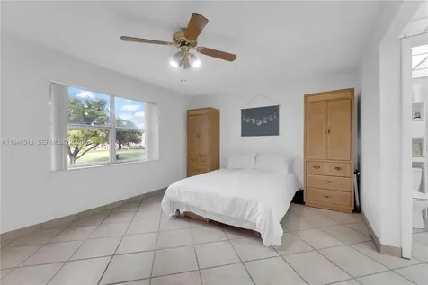 9721 Sunrise Lakes Boulevard Sunrise FL 33322