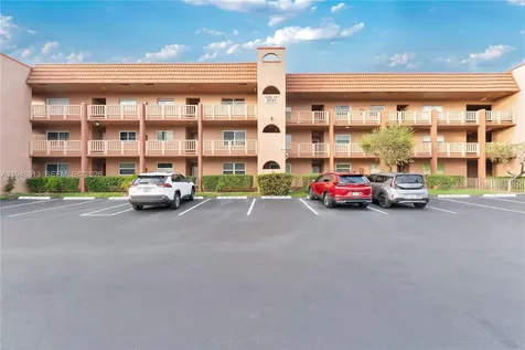 9721 Sunrise Lakes Boulevard Sunrise FL 33322