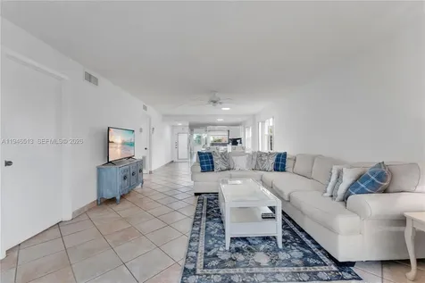 9721 Sunrise Lakes Boulevard Sunrise FL 33322