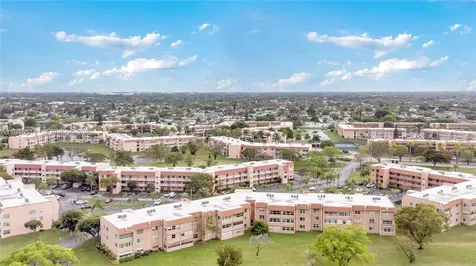 9721 Sunrise Lakes Boulevard Sunrise FL 33322