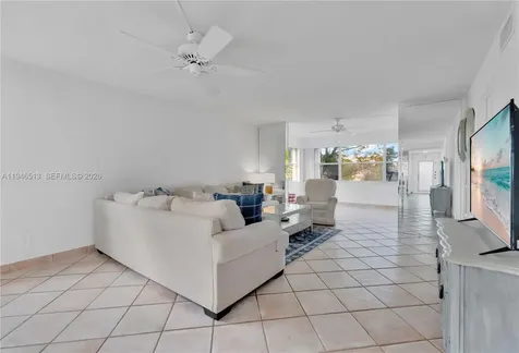 9721 Sunrise Lakes Boulevard Sunrise FL 33322