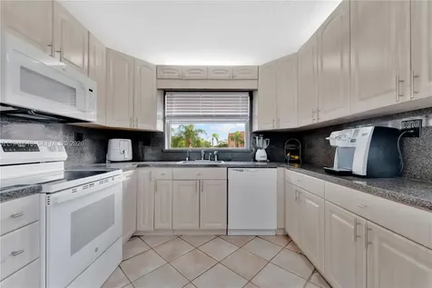 9721 Sunrise Lakes Boulevard Sunrise FL 33322