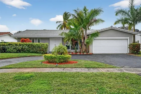 4710 Grant Street Hollywood FL 33021
