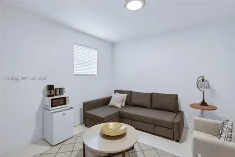 4710 Grant Street Hollywood FL 33021