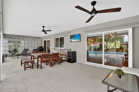 4710 Grant Street Hollywood FL 33021