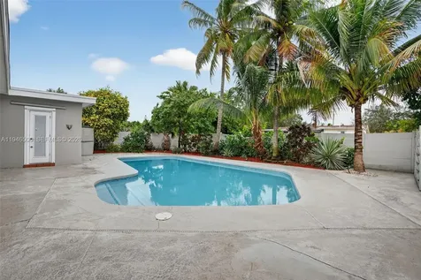 4710 Grant Street Hollywood FL 33021