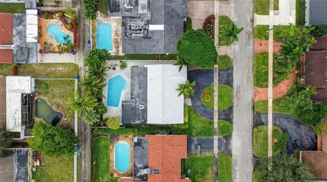 4710 Grant Street Hollywood FL 33021