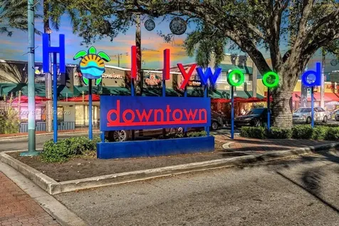 4710 Grant Street Hollywood FL 33021