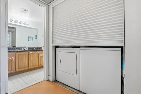 8363 Lake Drive Doral FL 33166
