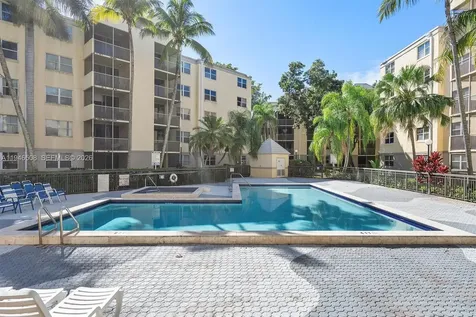 8363 Lake Drive Doral FL 33166