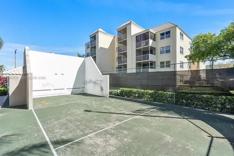 8363 Lake Drive Doral FL 33166